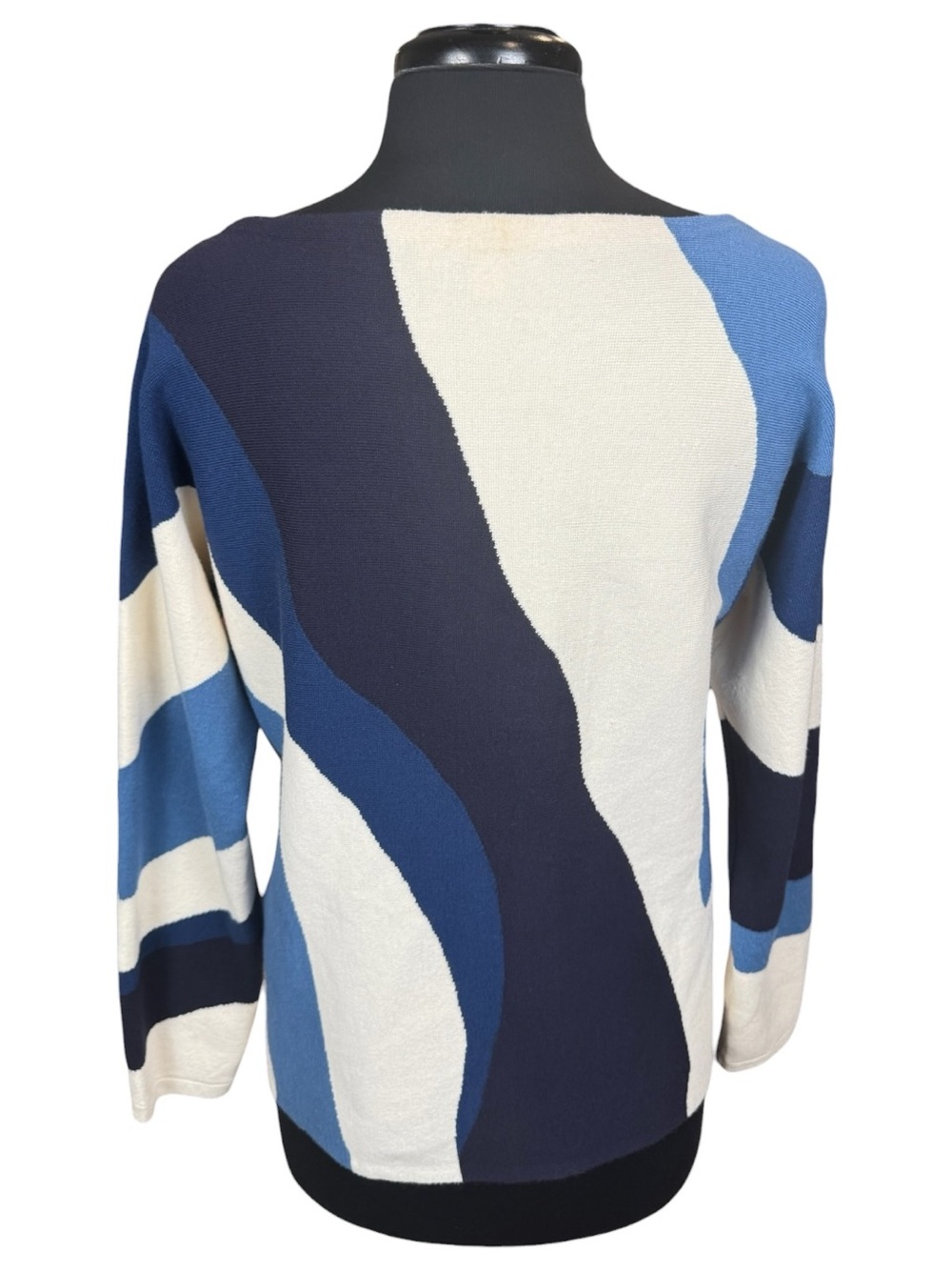 Chico’s Blue & Ivory Abstract Swirl Knit Sweater Chico’s Size 1 - Woman’s Size M - Picture 4 of 7